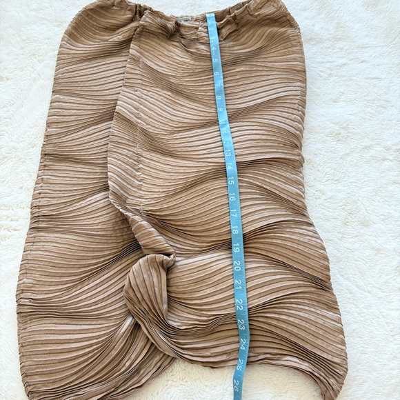 NWT!!! Issey Miyake 2 pieces set skirt/ top Size M Retail 800$ - Picture 10 of 10